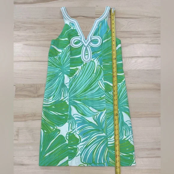 Lilly Pulitzer Tessa Shift Dress in Green Sheen Fronds Place and Size 2 - Picture 12 of 13